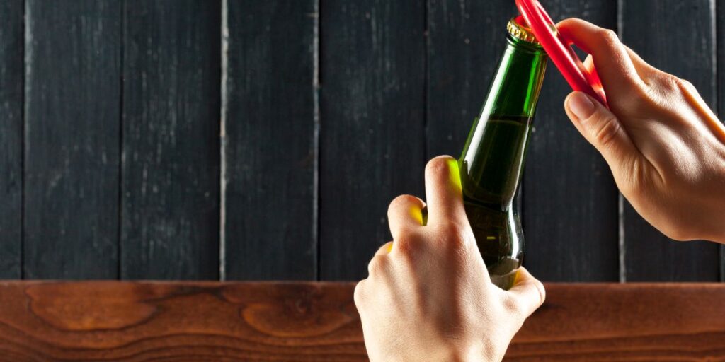 10 načina da otvorite flašu piva bez otvarača za flaše